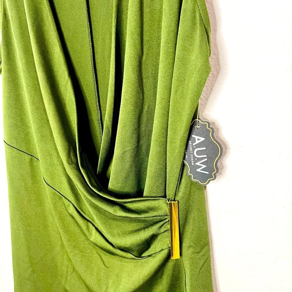 AUW 🆕  Green Sleeveless Top - Image 3
