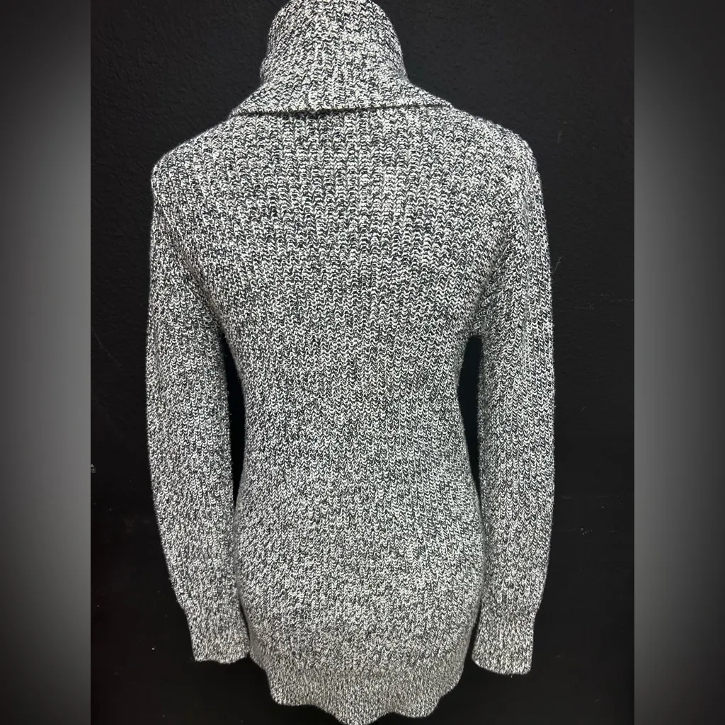 Abercrombie & Fitch black gray marled chunky turtleneck sweater Size S EUC - Image 5
