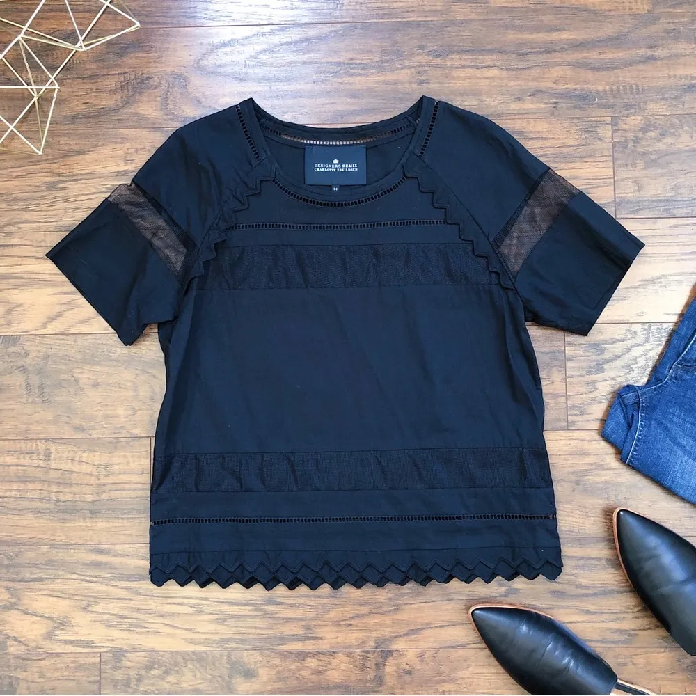 Designers Remix • Lay Top black popover blouse embroidered cotton net Size undefined - Image 2