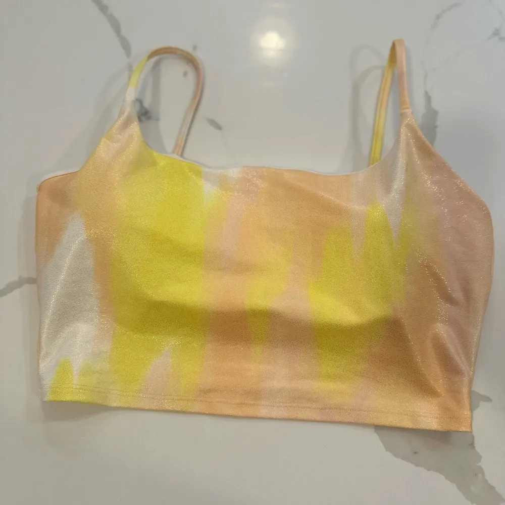 Carbon38 Shimmer Metallic Ombré Brami Crop Top size Large T1001 - Image 3