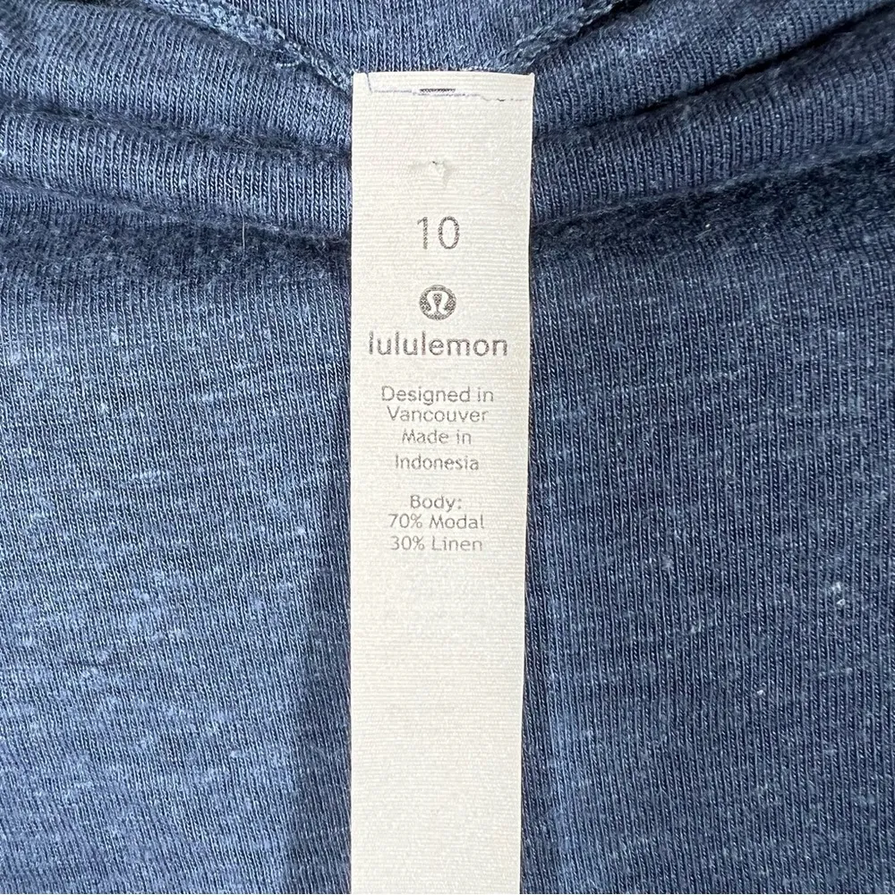 Lululemon Heathered Blue Long Sleeve Linen Blend‎ Mock Neck Top - Image 2