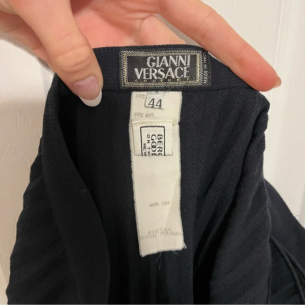 Versace Vintage Gianni  Black Midi Skirt - Image 8