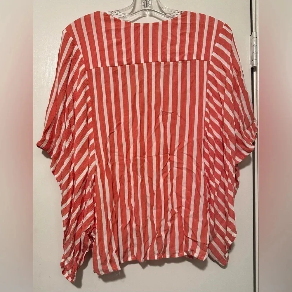 Karlie red white stripe button up blouse size M - Image 3