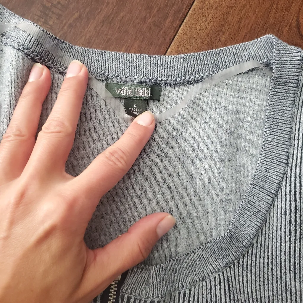 Wild Fable Gray Ribbed Knit Top With Zipper In Front Size Small Womens - Image 3