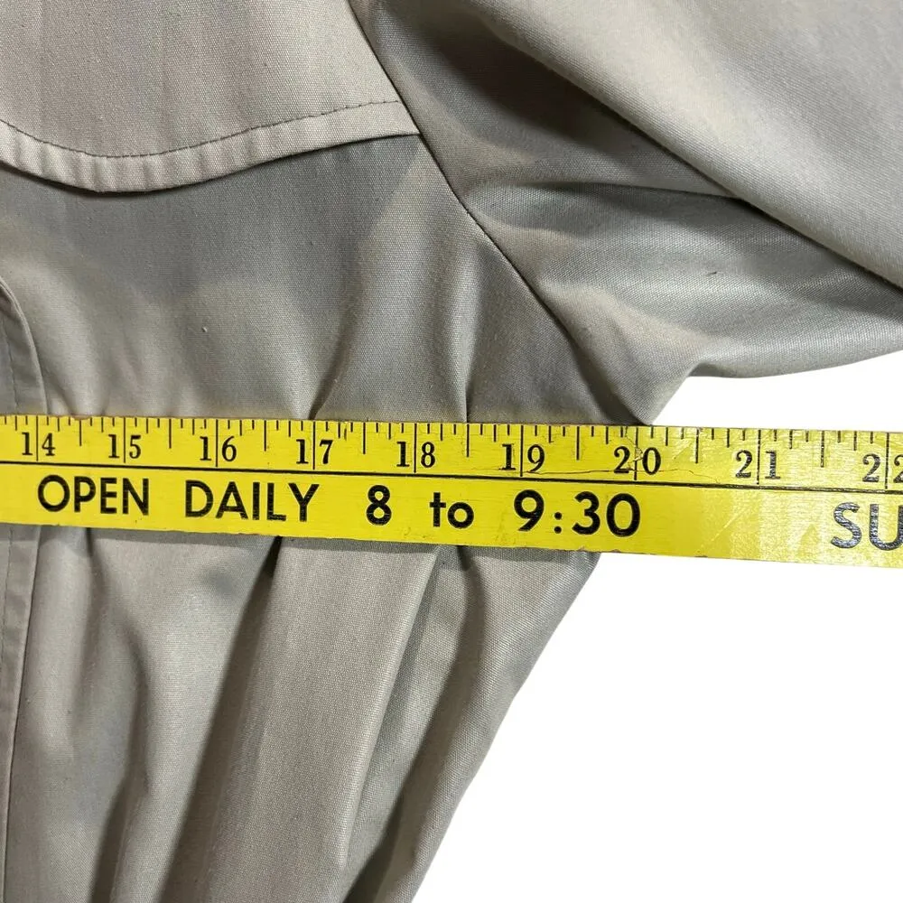 VTG London Fog Maincoats Double Breasted Trench Coat Size 8R Belt Made in USA - Image 2