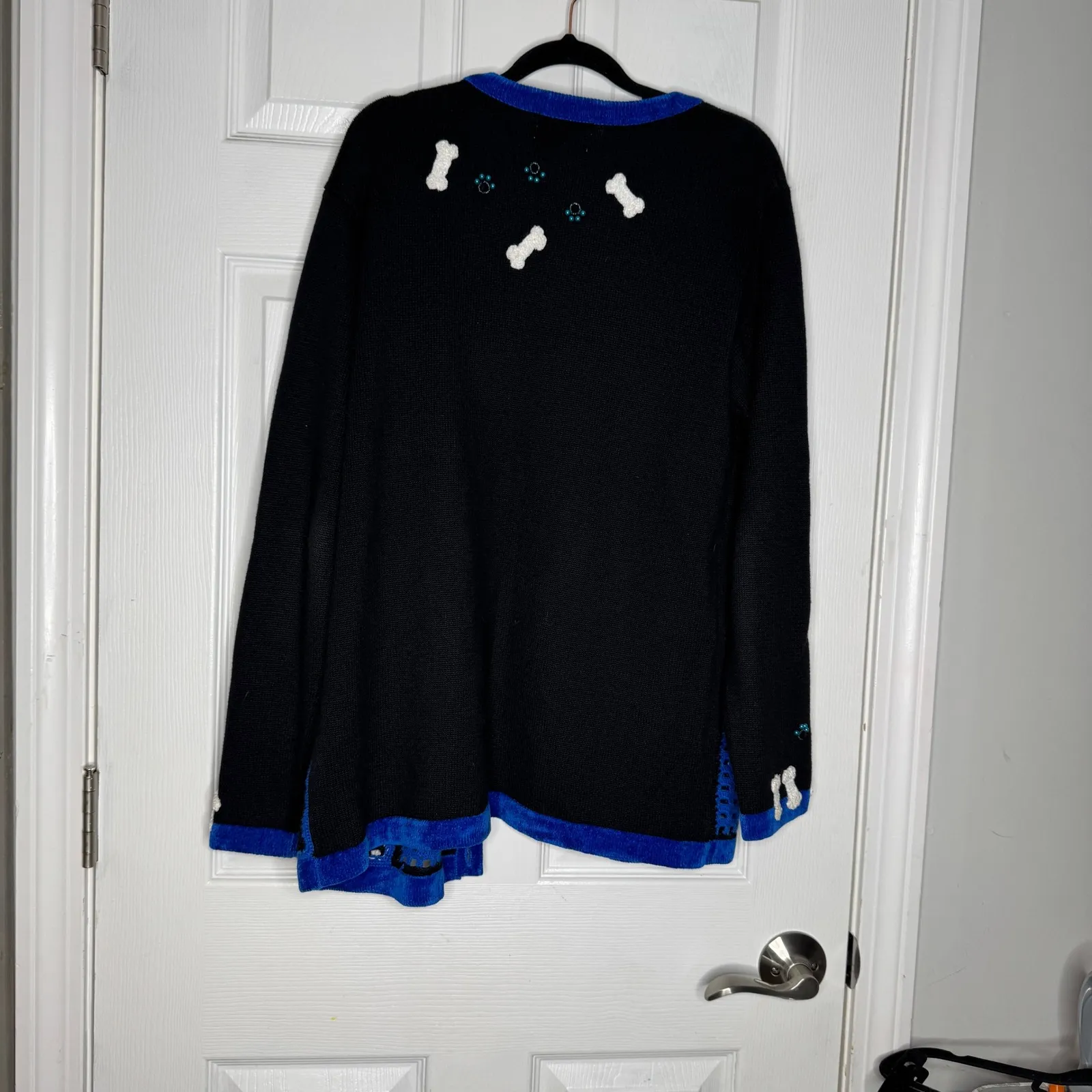 QUACKER FACTORY Woman's Size M Dog Button Front Sweater Quirky Artsy Black Size M - Image 2