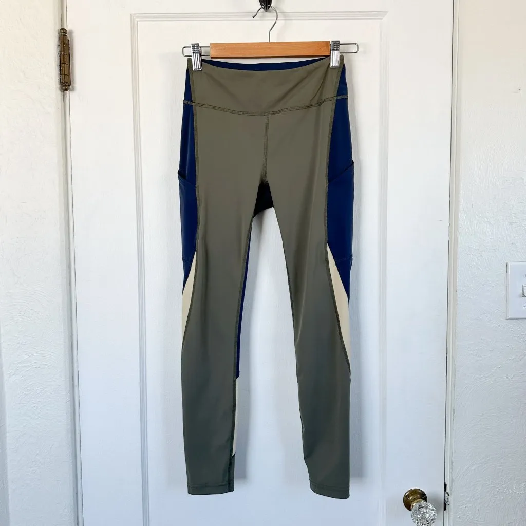 Outdoor Voices | Zoom 7/8 Colorblock Leggings in Tea‎ Tree, Dark Sky & Wheat - Image 3