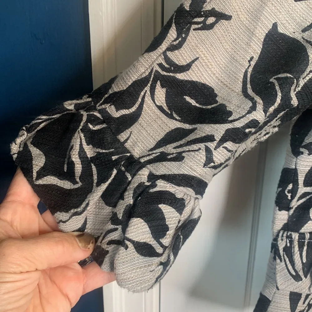 ECI New York 3/4 Sleeve Floral Statement Blazer Ruffle Coat W-761 Sz 10 - Image 4