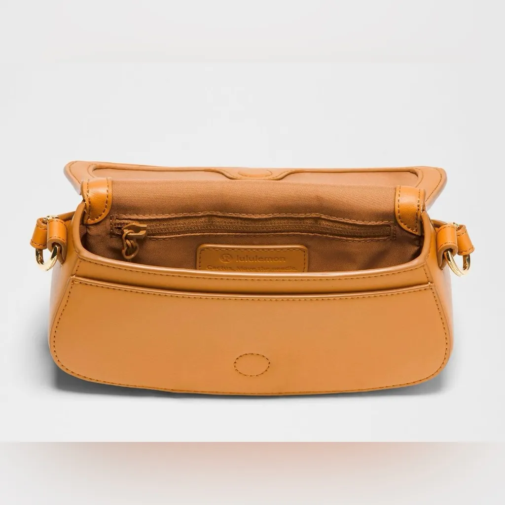 Lululemon NWT Cactus Leather Mini Crossbody Bag & clippable Pouch Brown & Gold - Image 5