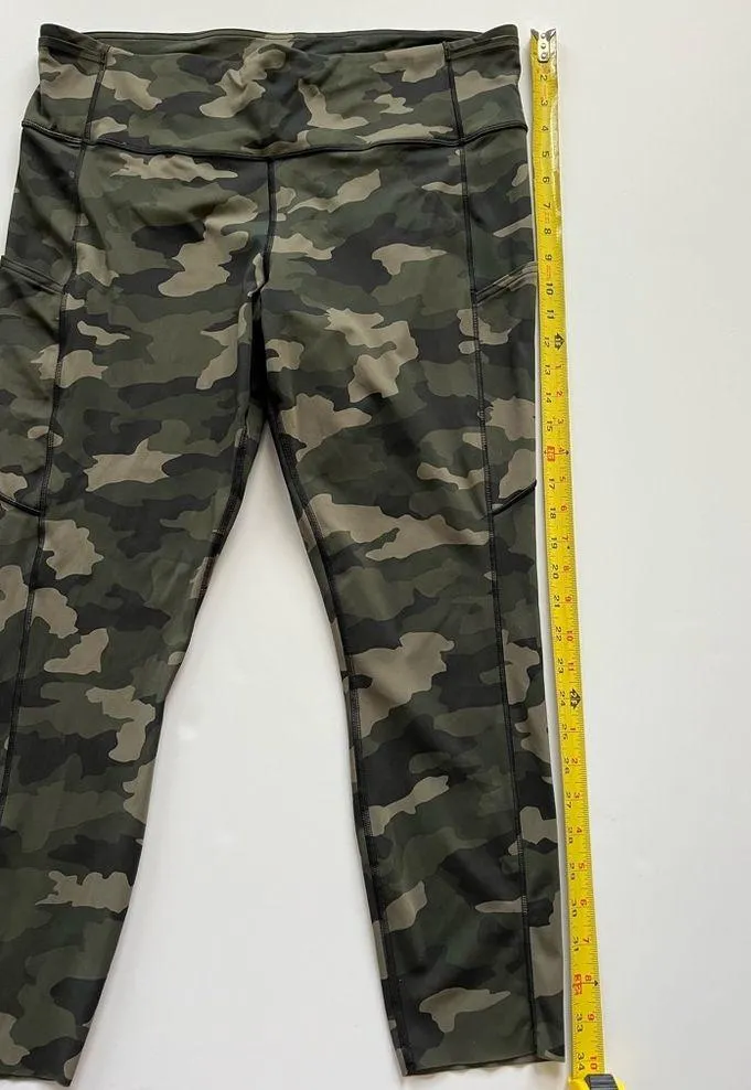 lululemon athletica Fast & Free Tight II 25” -Size 16 - Image 4