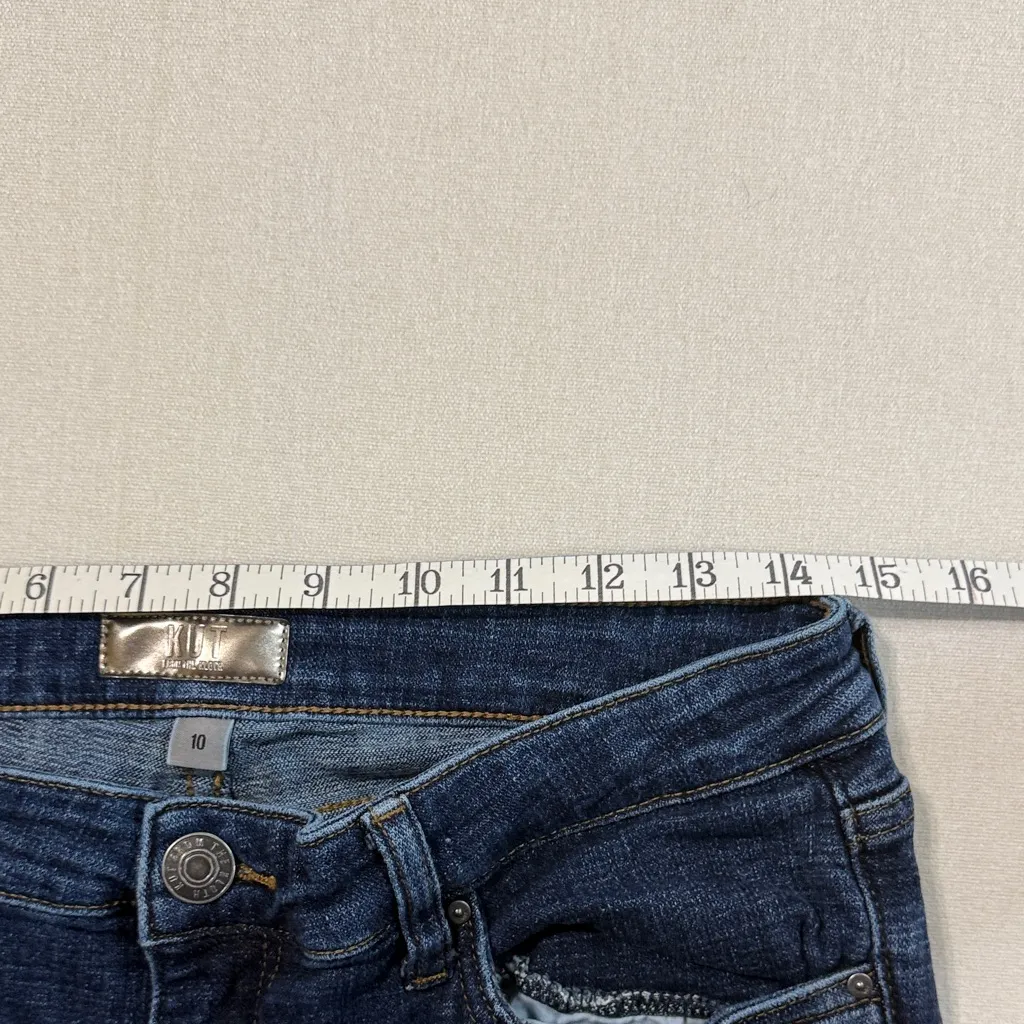 Kut from the Kloth Indigo Cropped Jeans - Image 7