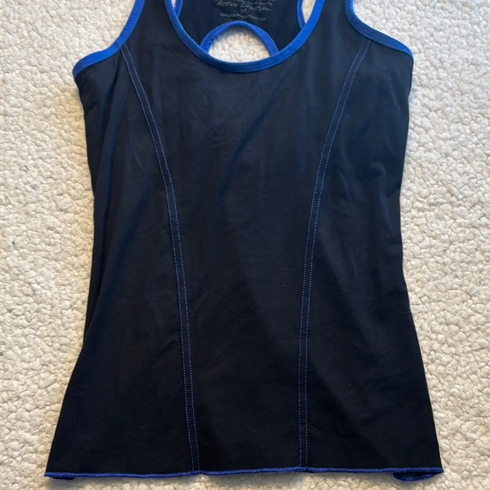 Green Apple Black Fitted Tank Top Size M - Image 3