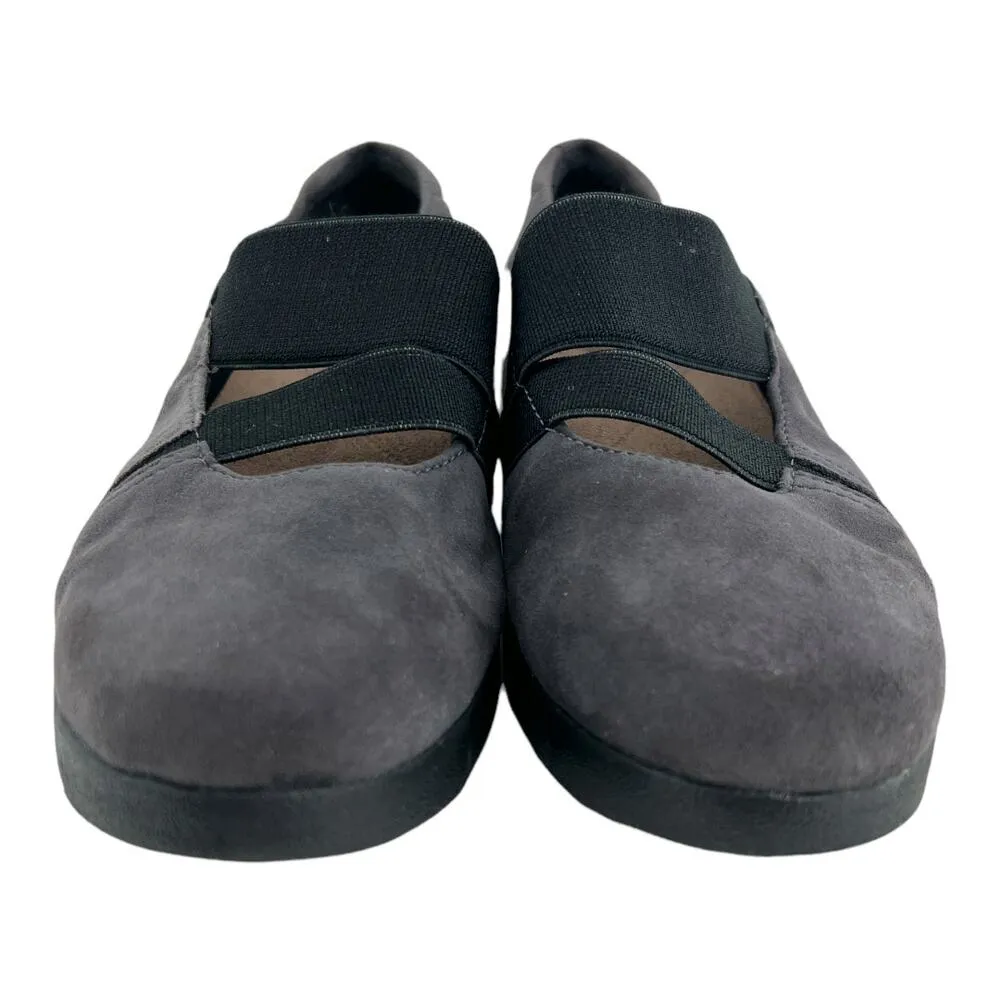 Clarks (8) Dark Gray Suede Platform Mary Jane Comfort Loafer Shoes - Image 4