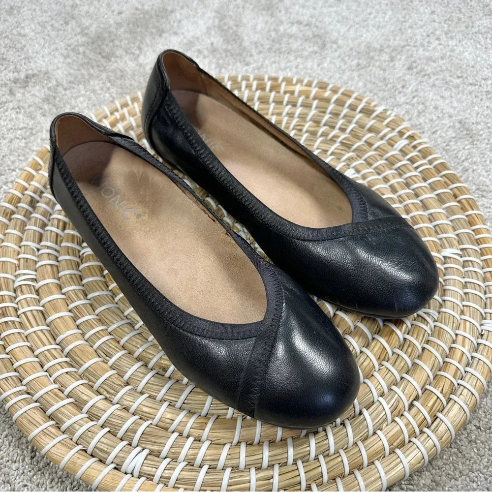 Vionic Women’s Caroll Ballet Flat Black Slip On Comfort Leather Shoes Size 6.5 - Image 3