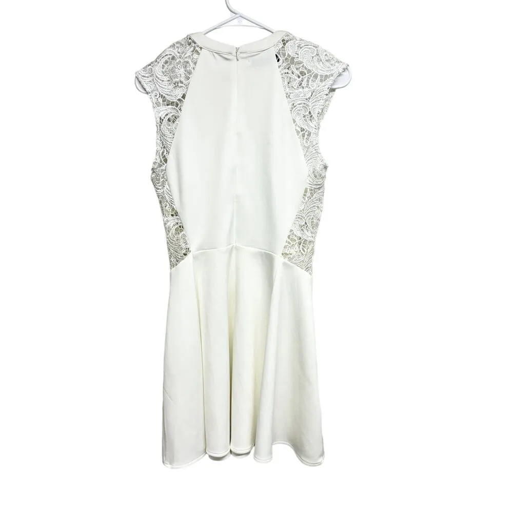 Bishop + Young Women Laced Side Bridal Mini Dress Size Medium - Image 4