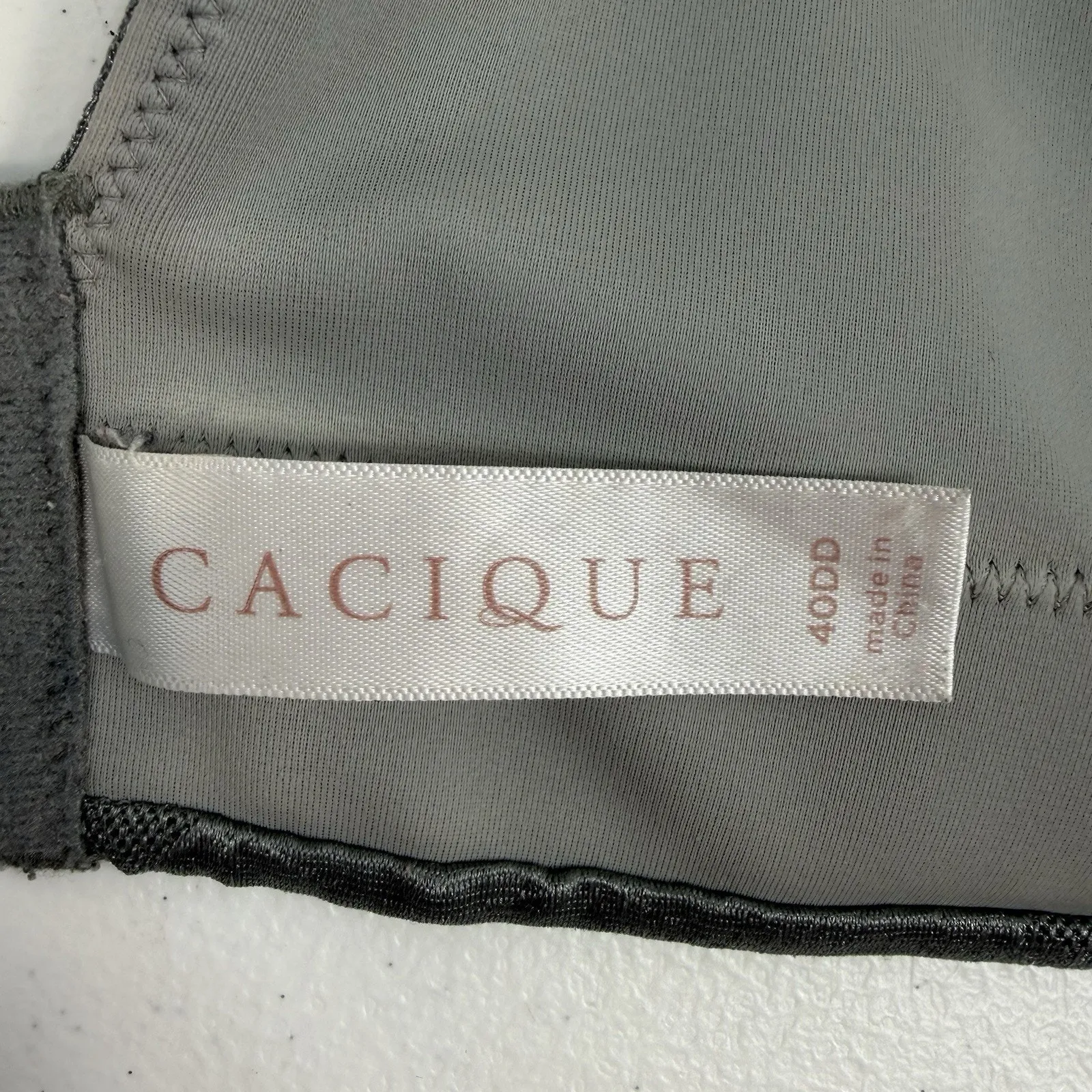 Cacique 40DD Invisible Lace Backsmoother Lightly Lined Full Coverage Bra Gray - Image 12
