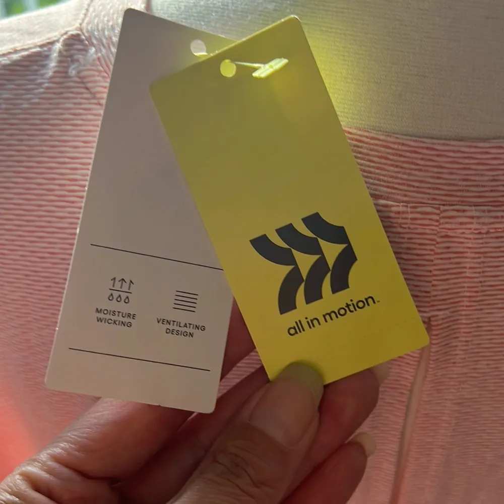 All in motion cropped top size xxl - Image 4