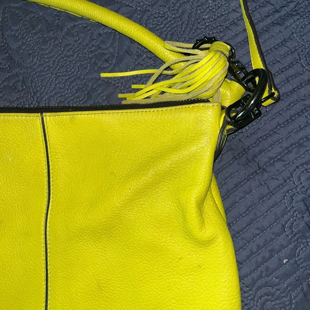 Aimee Kestenberg Bright Green Crossbody/Satchel bag, hobo style, EUC - Image 4