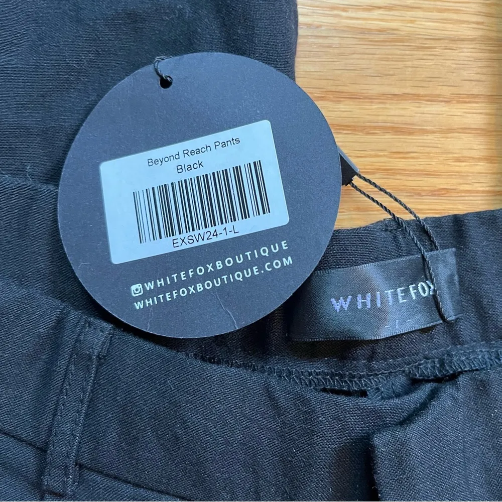 White Fox Boutique Beyond Reach Pants in Black size large - Image 5