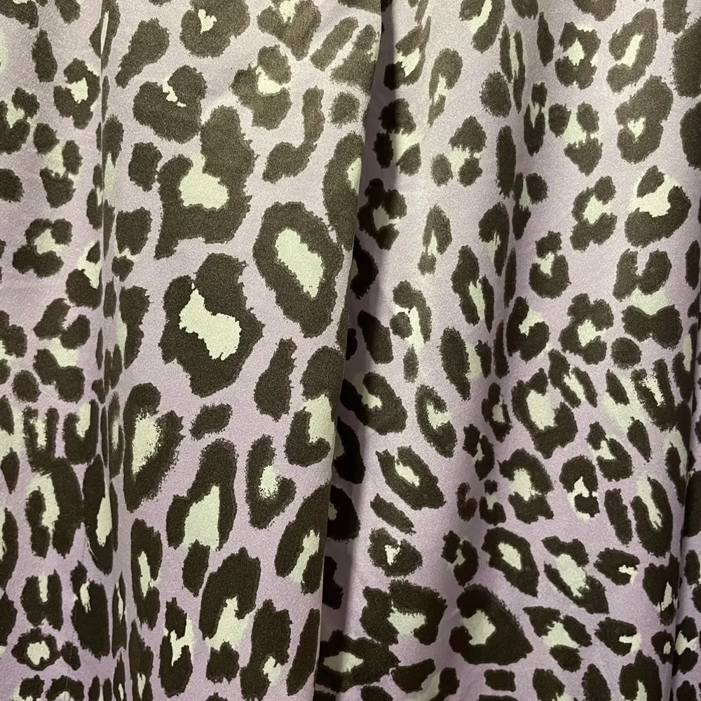 Victoria's Secret lilac /Black Leopard Print Pajama Pants Size XS - Image 3