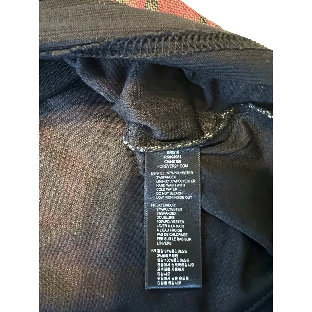 EUC Geometric Rose Knit Dress |  Abstract Fuschia Floral Pattern - Image 5