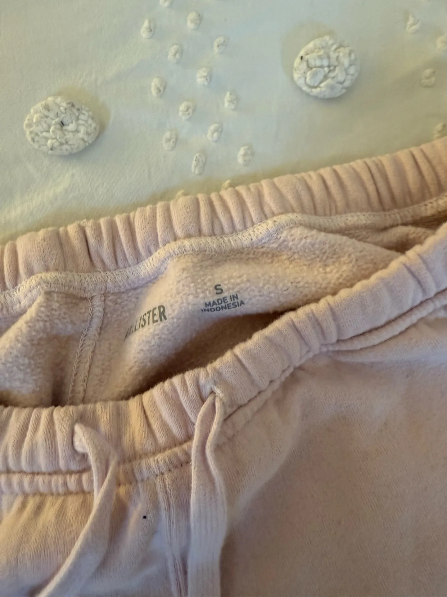 Hollister  pink sweatpants - Image 3