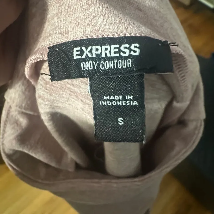 Express Body Contour Mock Neck Cut-Out Long Sleeve Bodysuit – Rose Mauve - Image 5