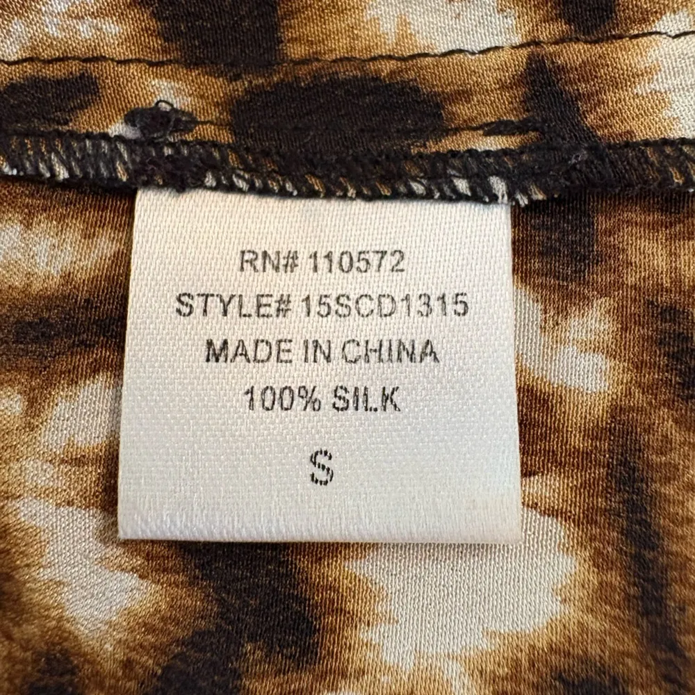 Twelfth Street by Cynthia Vincent Button Down Blouse 100% Silk Brown - Image 11