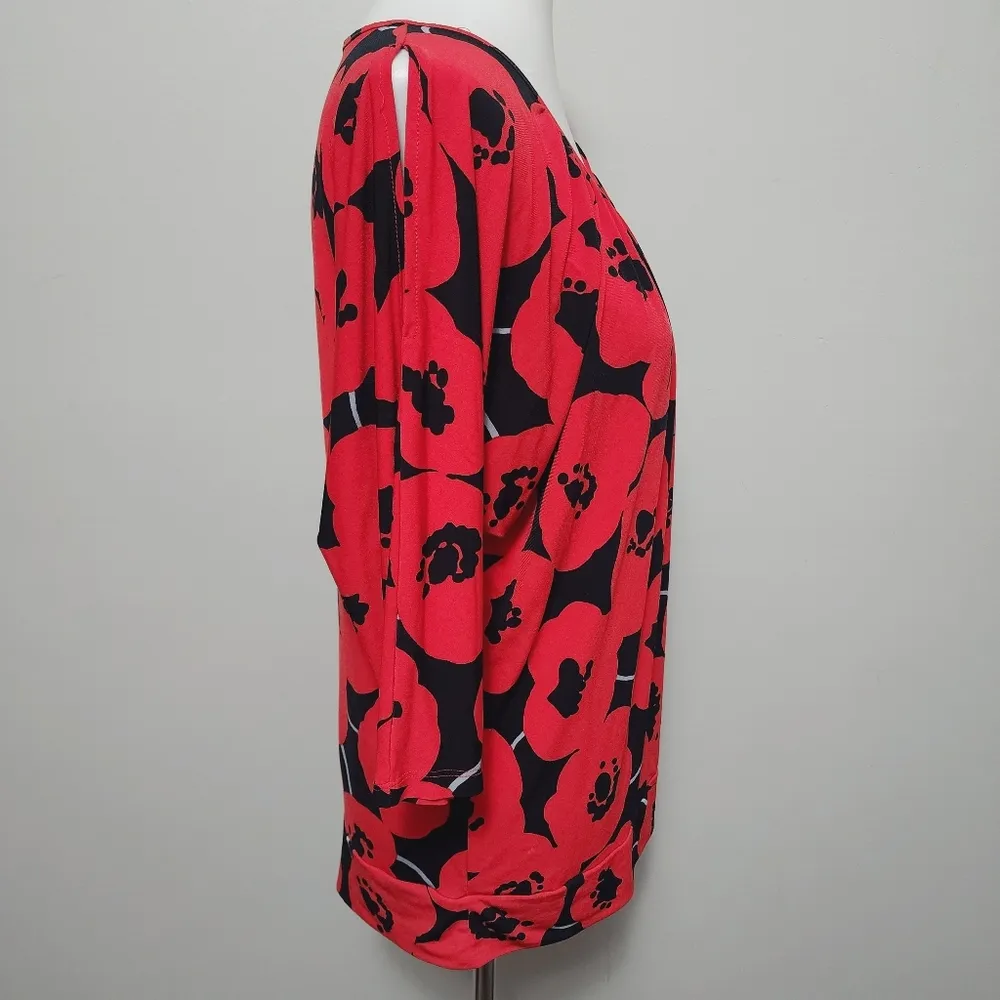 NY&CO Red & Black Poppy Floral ¾ Sleeve Jersey Knit Blouse Size Medium - Image 3