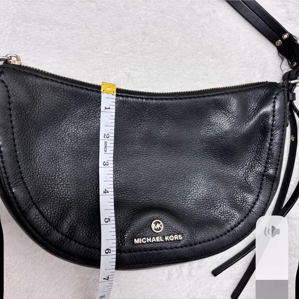 MICHAEL KORS Camden Solid Black Leather Small Messenger Crossbody‎ Bag - Image 4