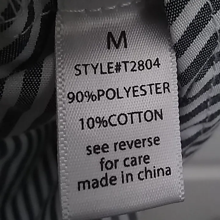 FINAL MARKDOWN Trendy active USA top medium - Image 7