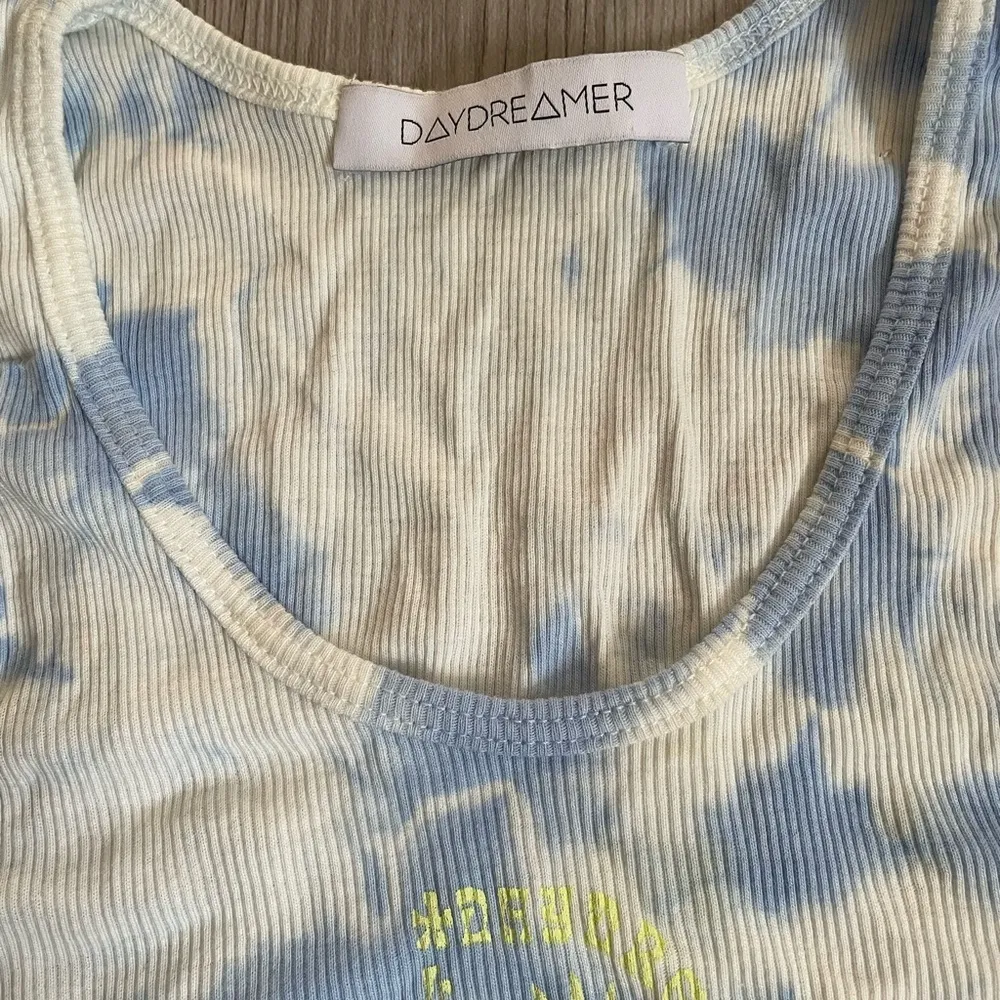 Daydreamer Blue and White Cloud Tie Dye Ribbed Crop Cotton Tank size XS - Image 5