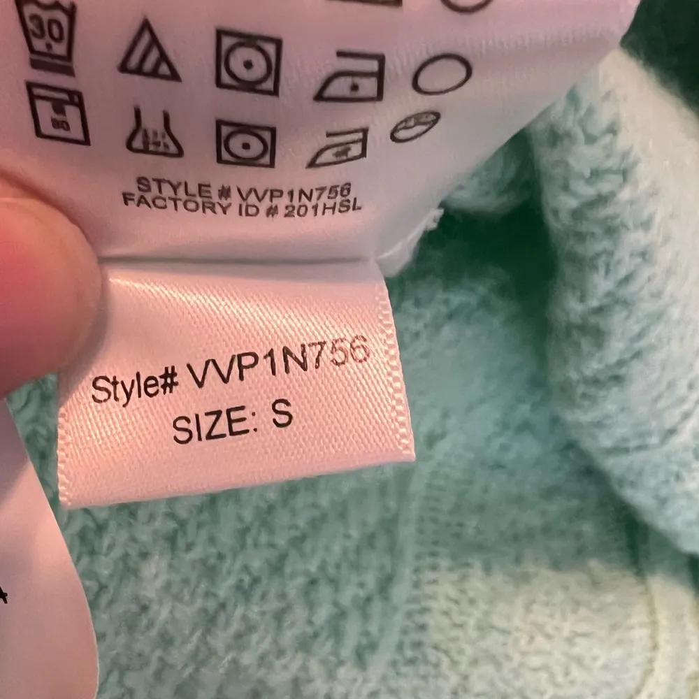 BCBG MaxAzria Mint Green Wool Blend Knit Sweater Women’s Size Small Spring - Image 10