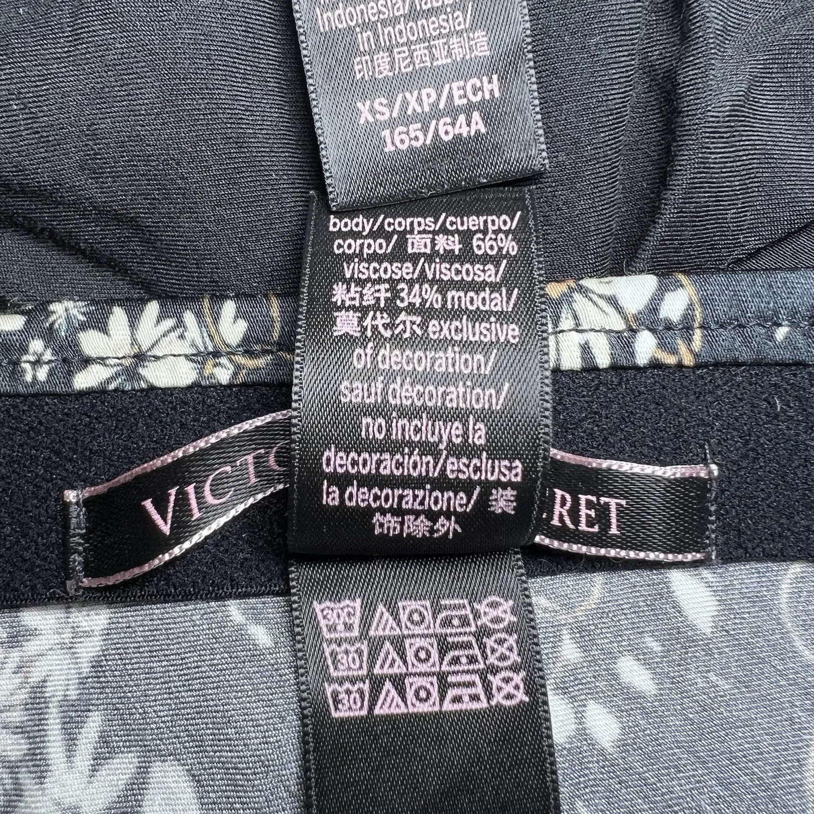 Bundle Of Two Victoria’s Secret Satin Skirts Size XS Black Solid‎ Floral Print - Image 5