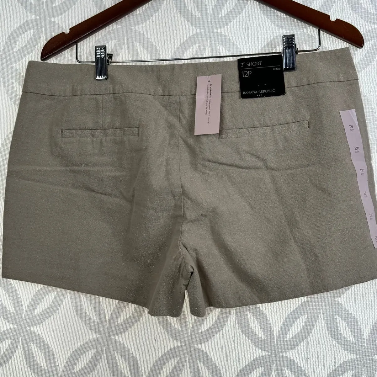 Banana Republic Petite Metallic Taupe Novelty 3" Shorts Size 12 NWT‎ - Image 3