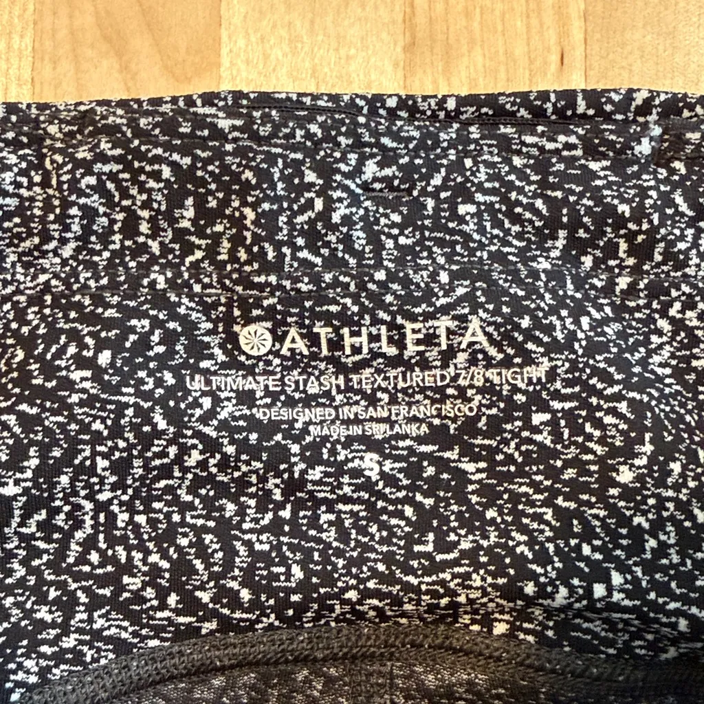 Athleta Mid-Rise Ultimate Stash Textured 7/8 Printed Capri Tight Legging, S - Image 8