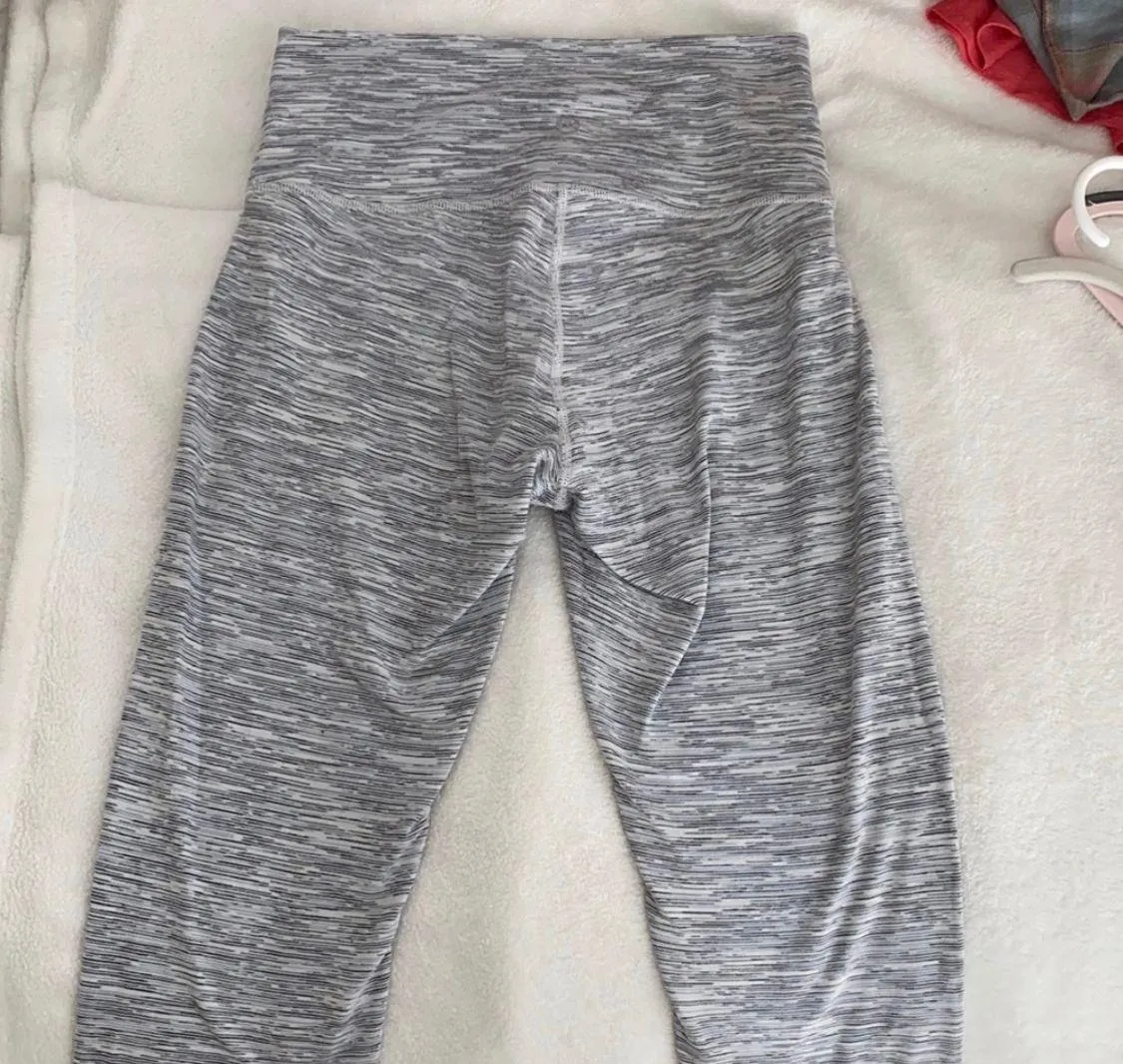 Lululemon Leggings 25” - Image 2