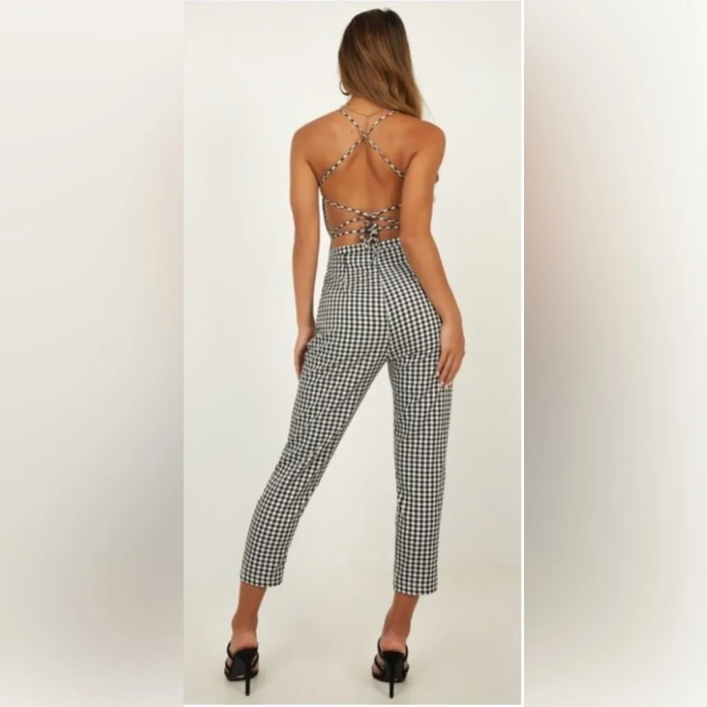 NWT Showpo Little Liar Jumpsuit in Black Check Gingham Print Strappy Size US 6 - Image 2