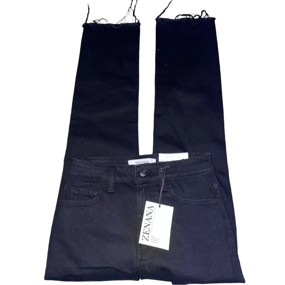 ZENANA Jeans Womens Size 24 Distressed Straight Raw Hem Cropped Black denim - Image 10