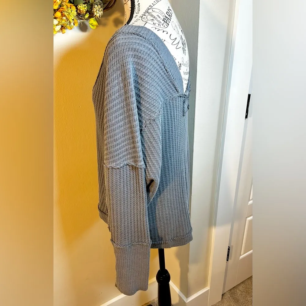 WE THE FREE Magic Oversized V-Neck Exposed Seam Thermal in Black(charcoal) Sz L - Image 8