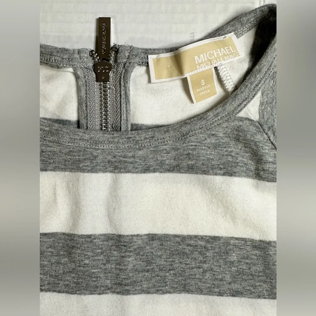 Michael Kors T-Shirt‎ Dress White and Gray Stripes Y2K Embellished Logo Small - Image 2