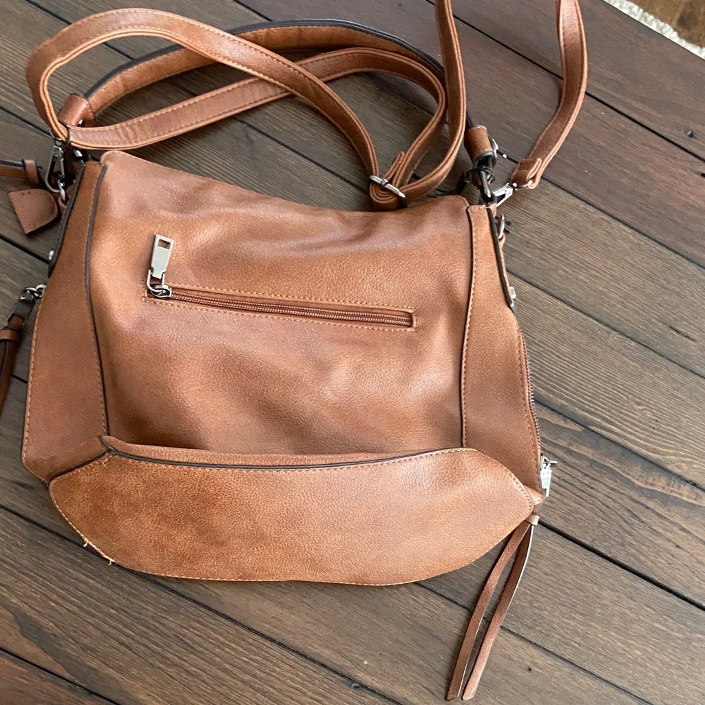 NWOT REALER Women’s Camel Brown Leather Hobo Handbag Shoulder Bag Tan - Image 5
