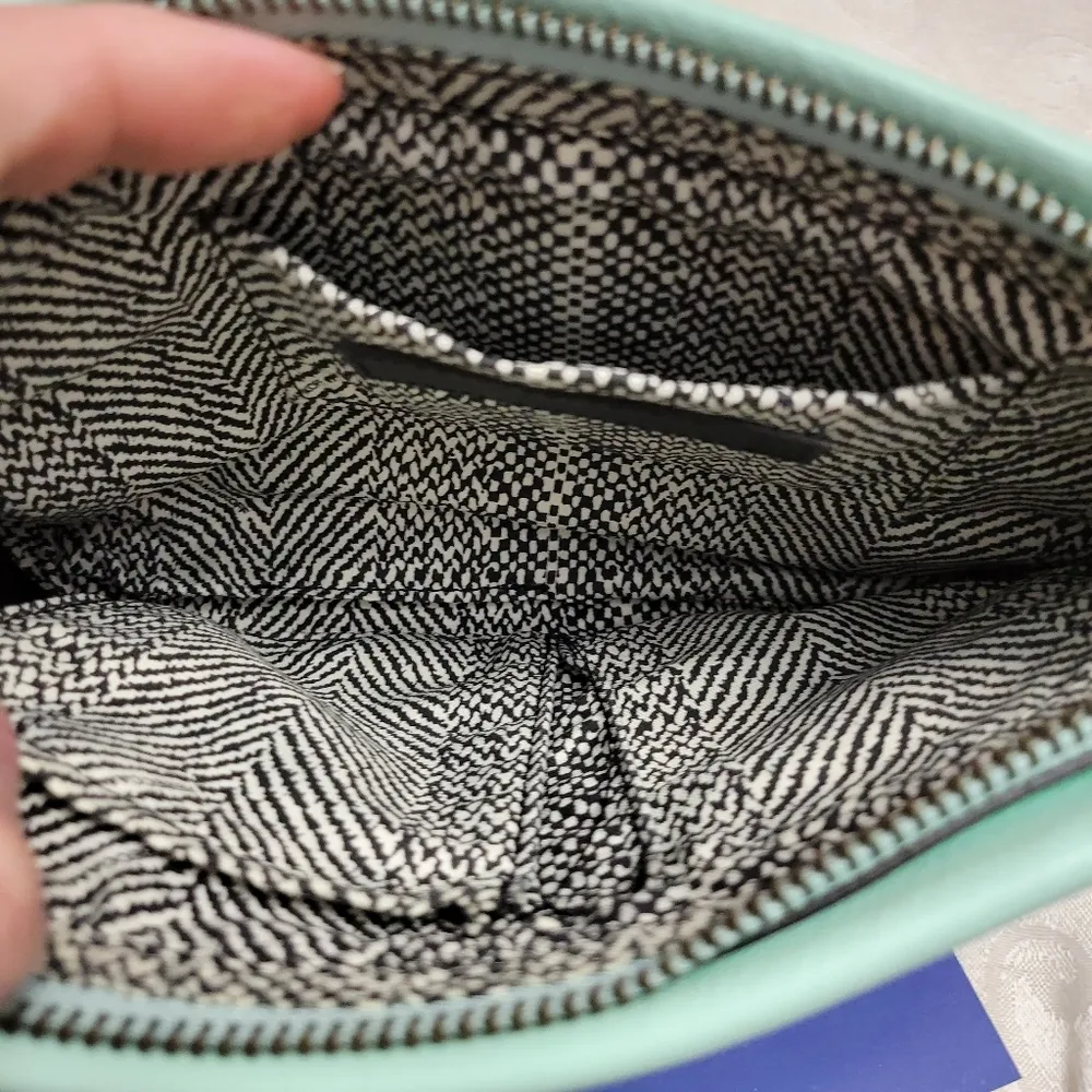 Rebecca Minkoff Mint Leather & Chain Crossbody * Flawed * - Image 6