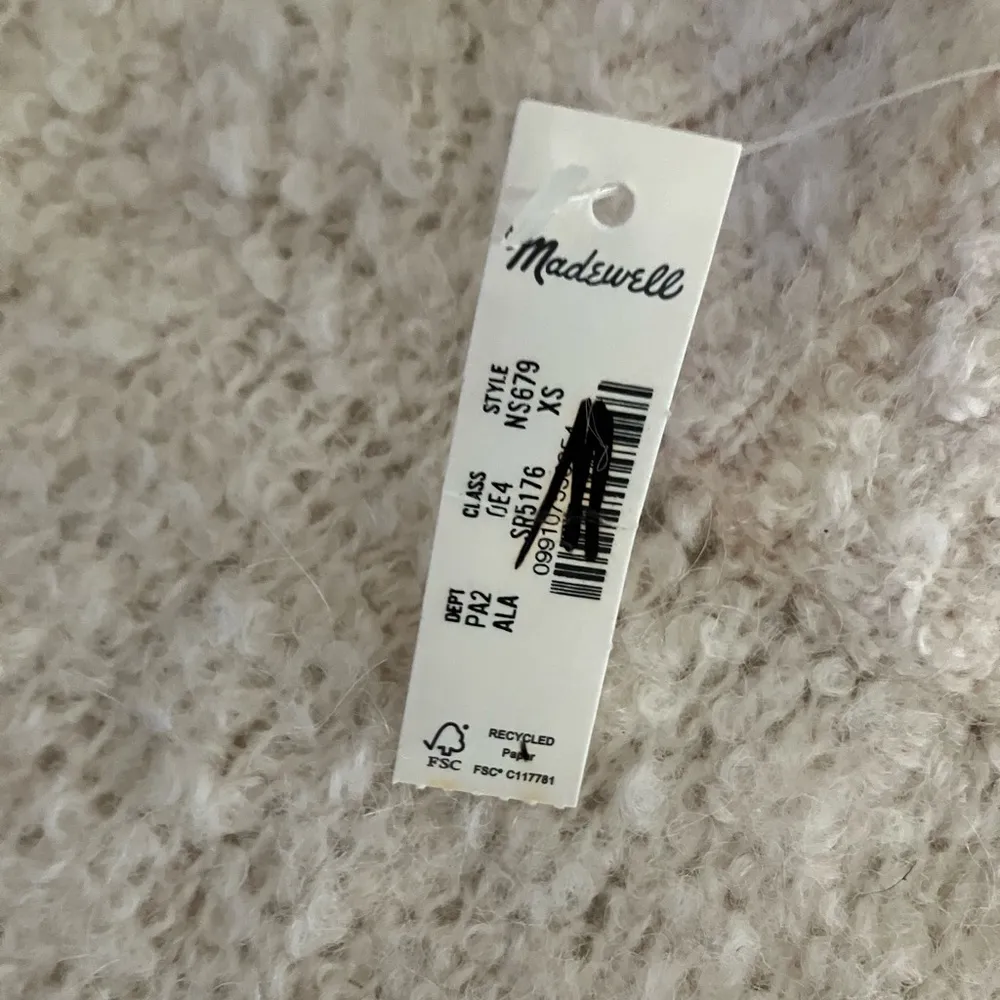 Womens Cream Colored Wool-Alpaca Blend Bouclé-Knit Oversized Sweater - Image 7