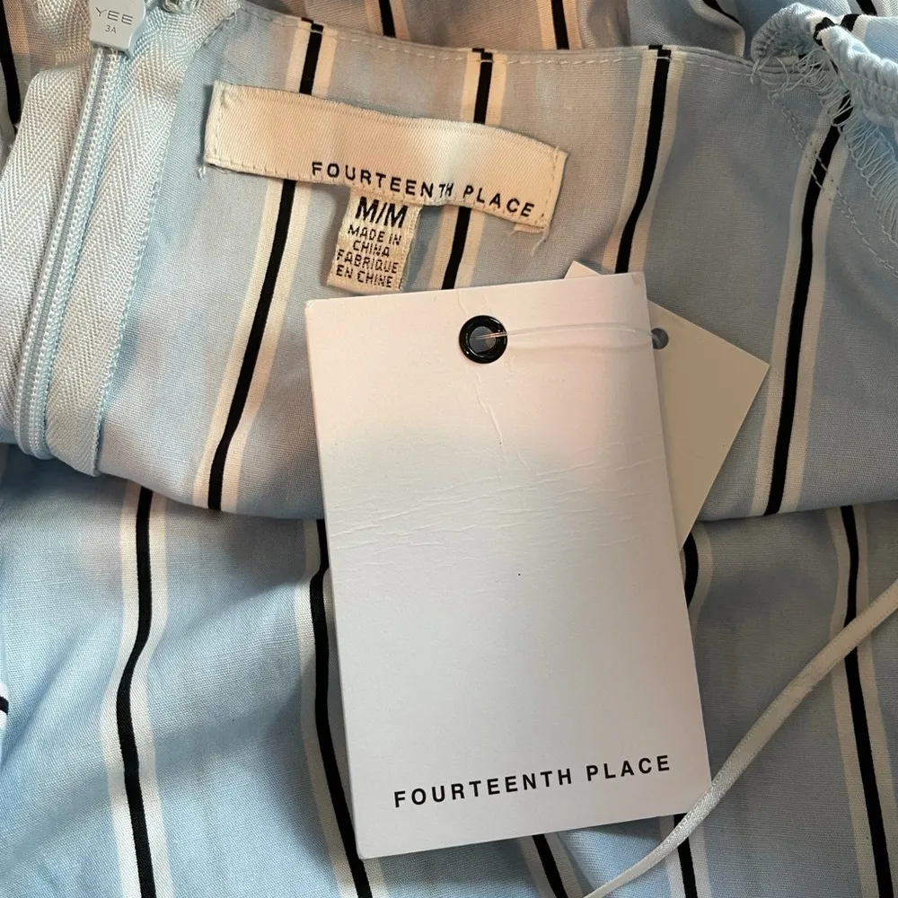 Fourteen Place Blue Stripped Puff Sleeve Midi Dress Size Medium - Image 4