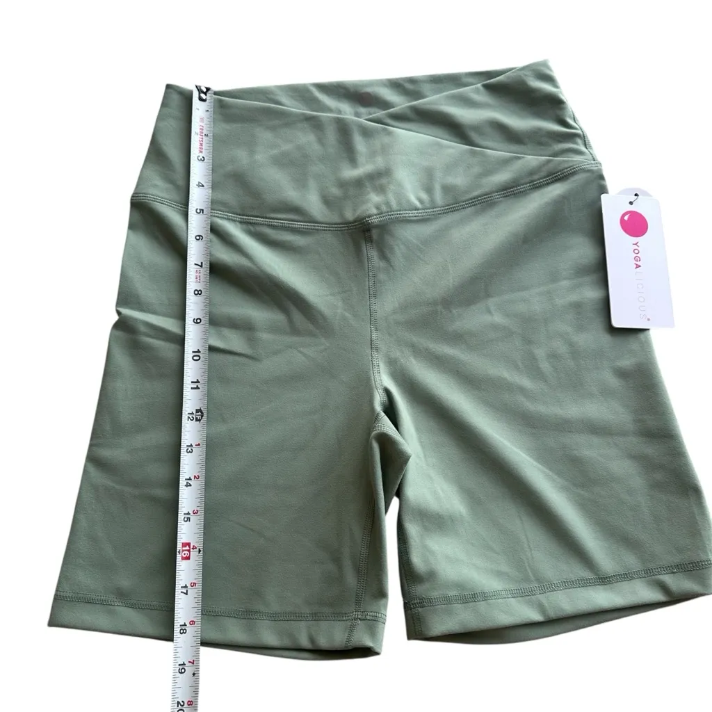 YOGALICIOUS Lily pad Green Lux Xl Crosstown 7" women’s Short biker‎ shorts NWT - Image 2