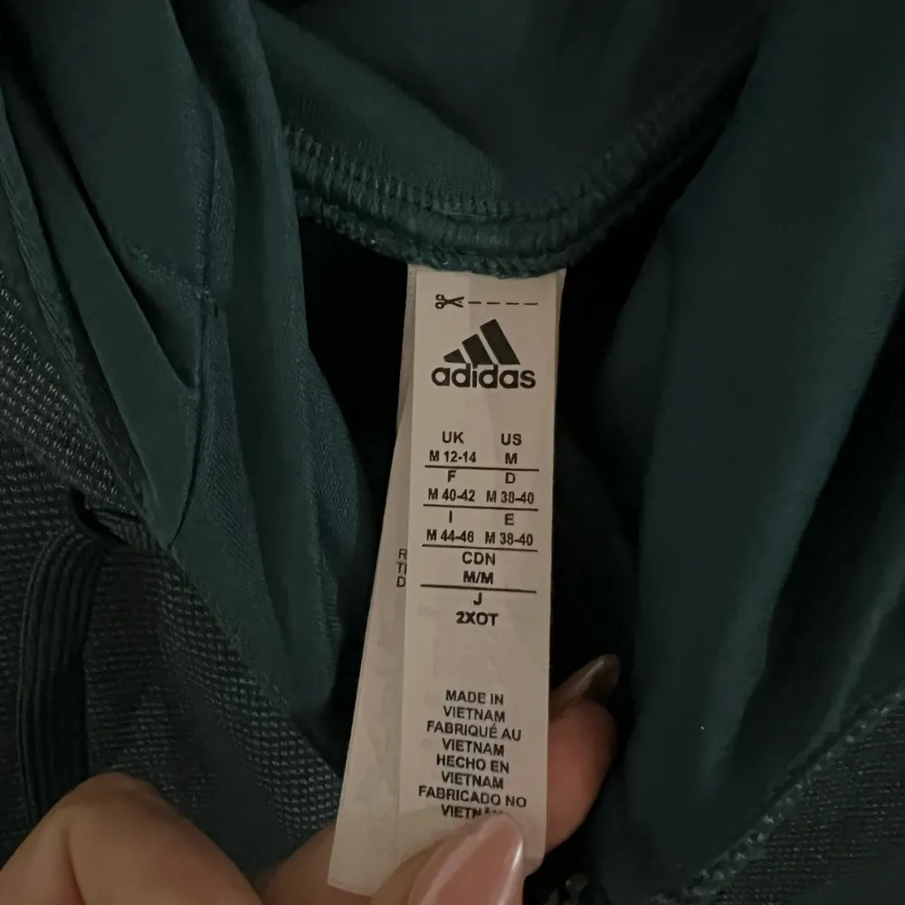 Adidas Green Climawarm 1/2 Zip Sweatshirt Size Medium - Image 3