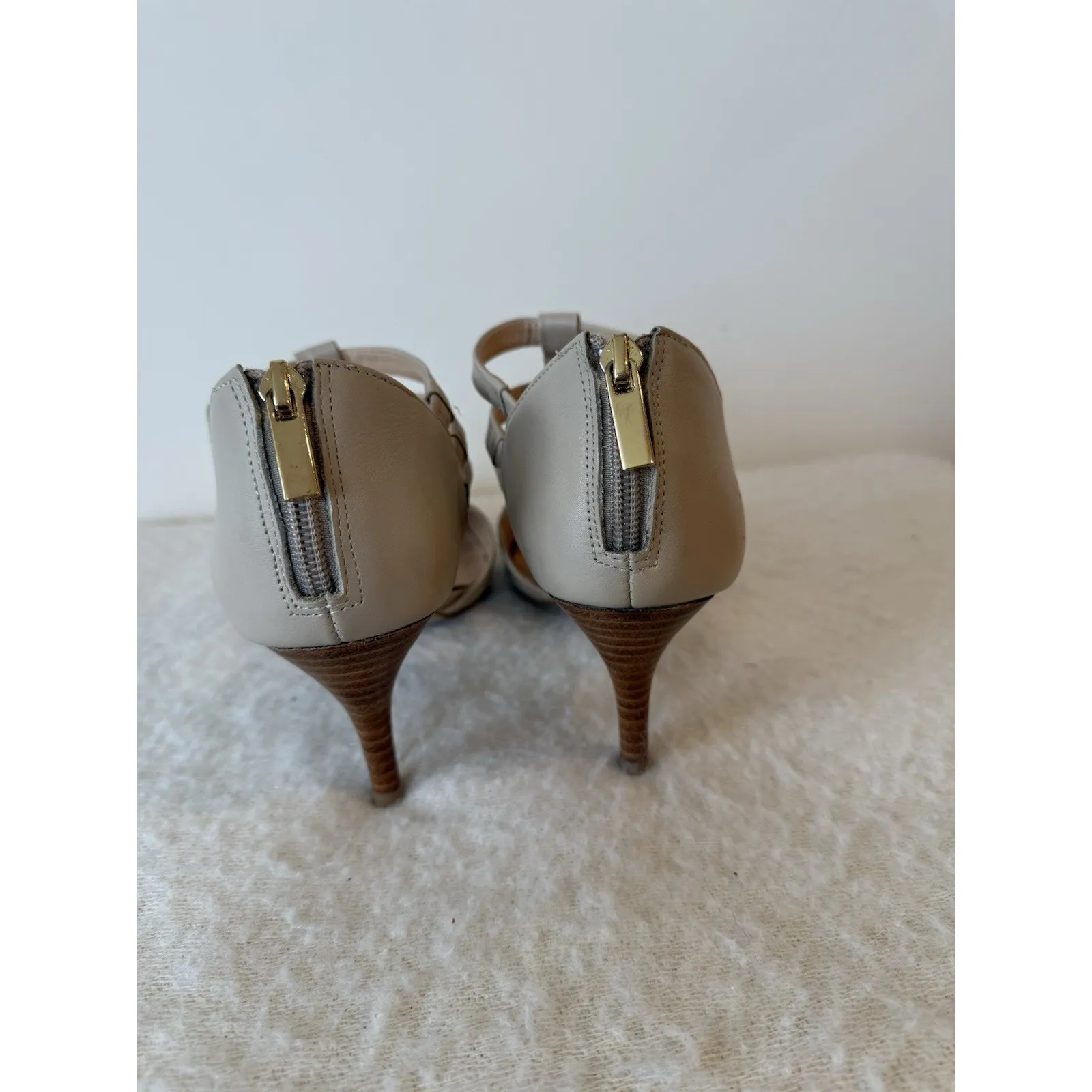 Sole Society Women's Mallory T-strap Leather Cage Heel French Taupe Size 9 - Image 4