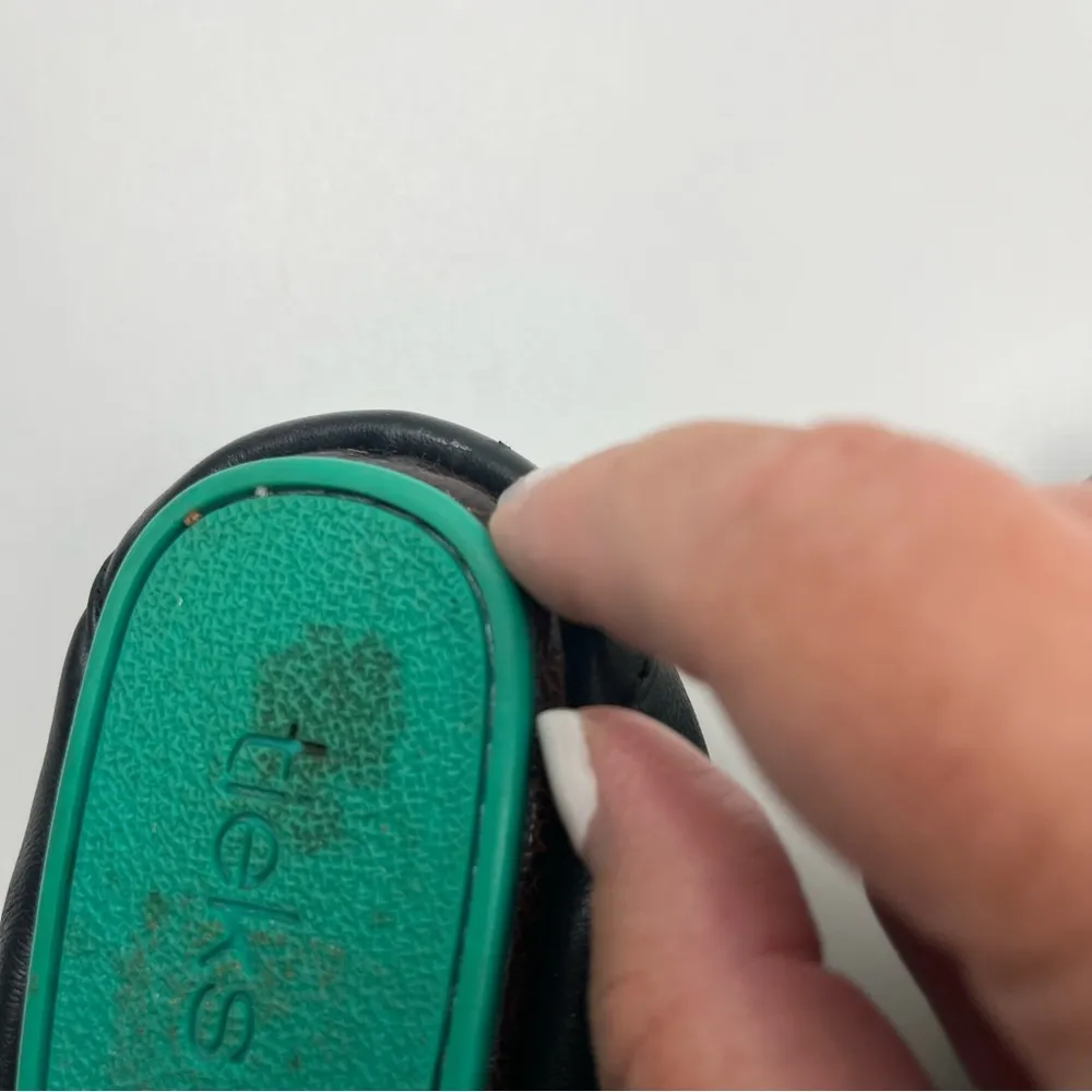 Tieks Garvieli Black Leather Ballet Flat Shoe Travel Foldable Women SZ 6 *FLAWED - Image 4