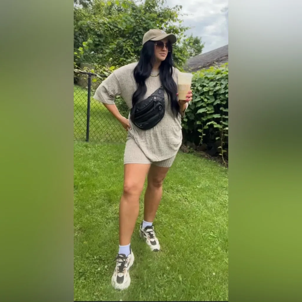 Steve Madden Clydie Platform Sneakers • size 9.5 - Image 8